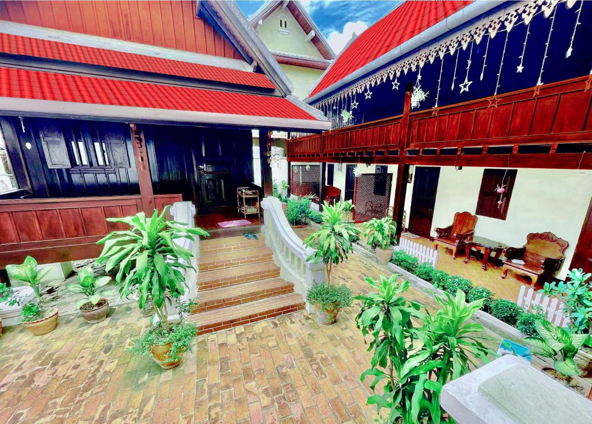 Villa Phathana Royal View Hotel Luang Prabang Exterior foto